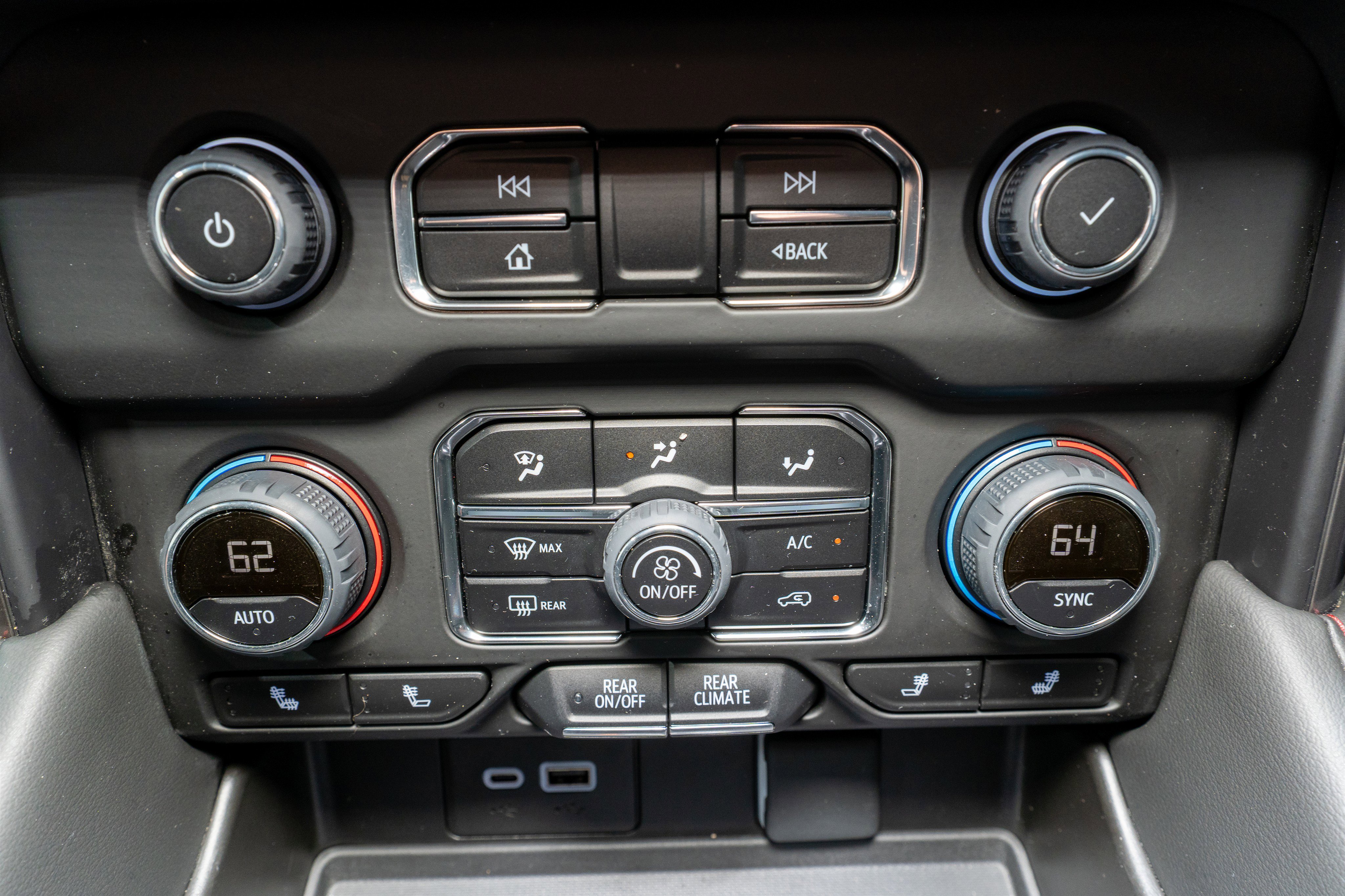 Used 2023 Chevrolet Tahoe RST image 16