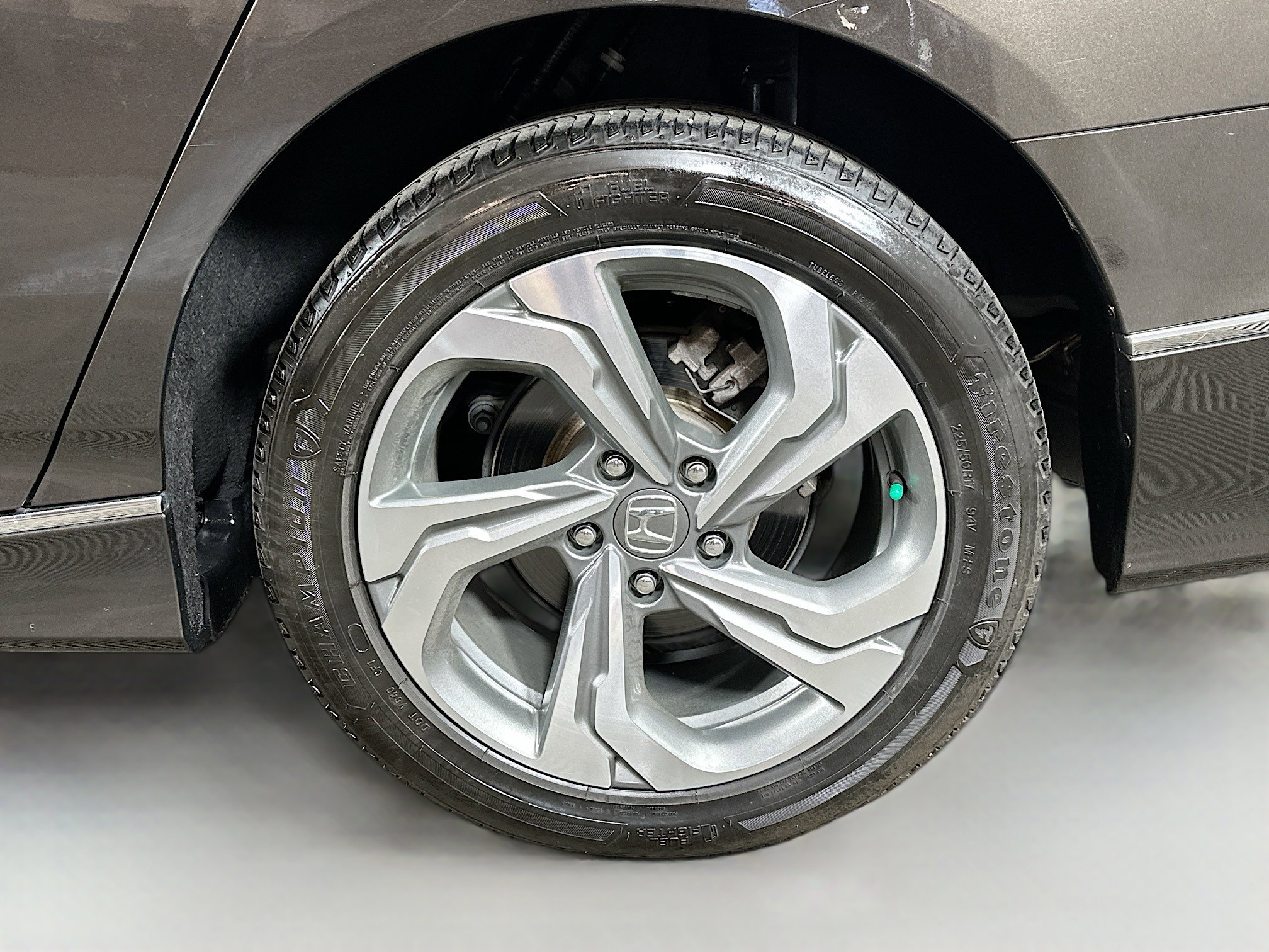 Used 2018 Honda Accord EX image 29