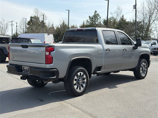 Used 2024 Chevrolet Silverado 2500 Custom w/ Custom Value Package image 12