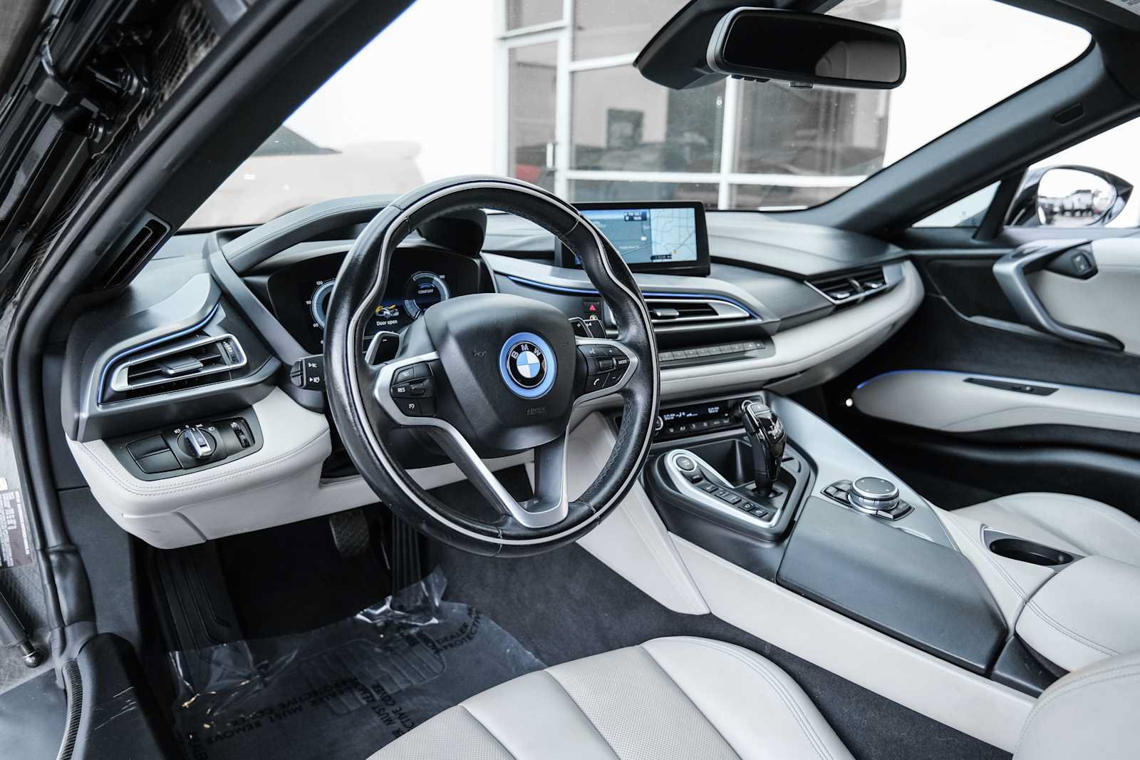 Used 2015 BMW i8 AWD/4WD image 28