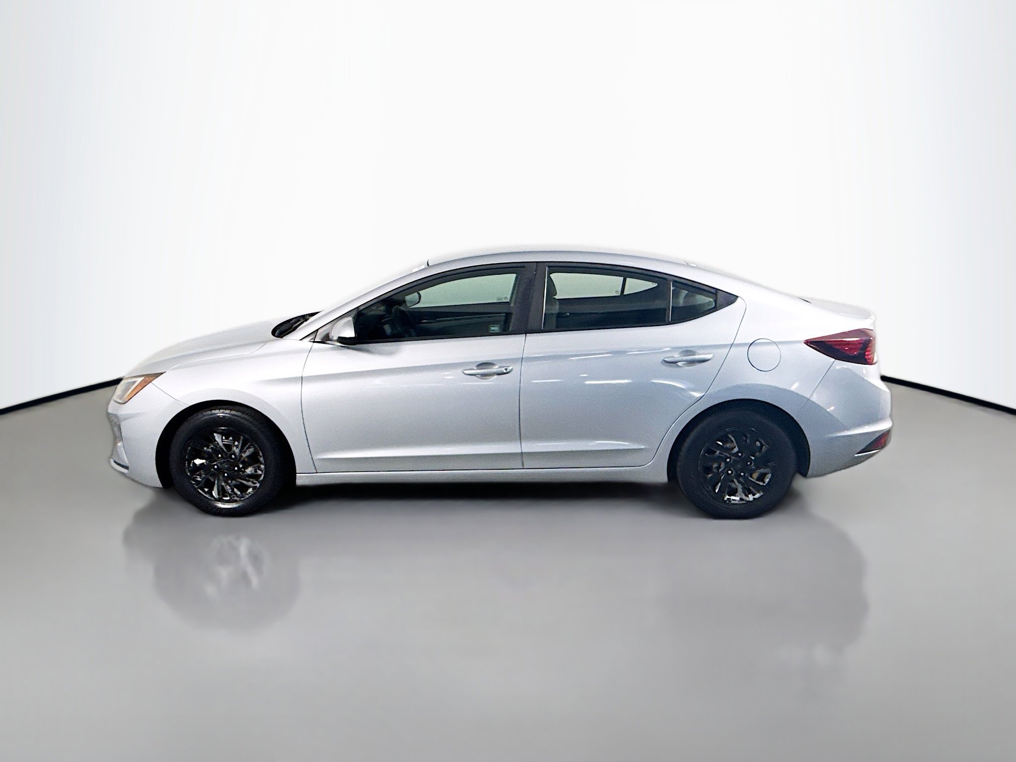 Used 2020 Hyundai Elantra SE image 6