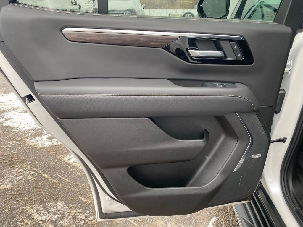 New 2025 Chevrolet Tahoe Premier w/ LPO, Illumination Package image 23