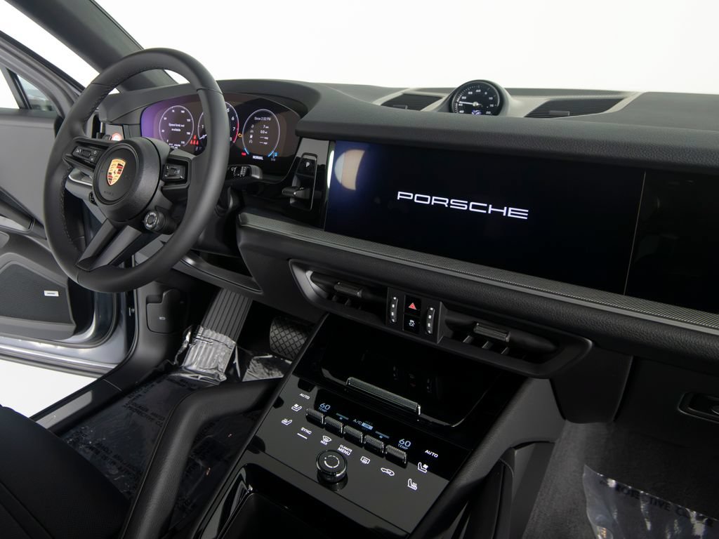 New 2026 Porsche Cayenne Coupe AWD/4WD image 33
