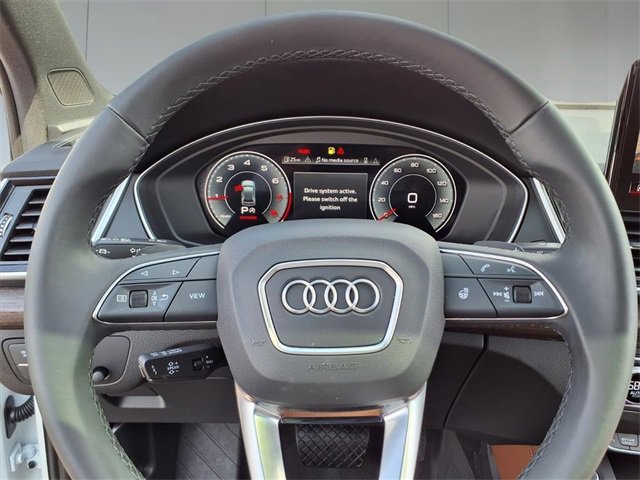 Used 2025 Audi Q5 2.0T Premium Plus w/ Premium Plus Package image 19