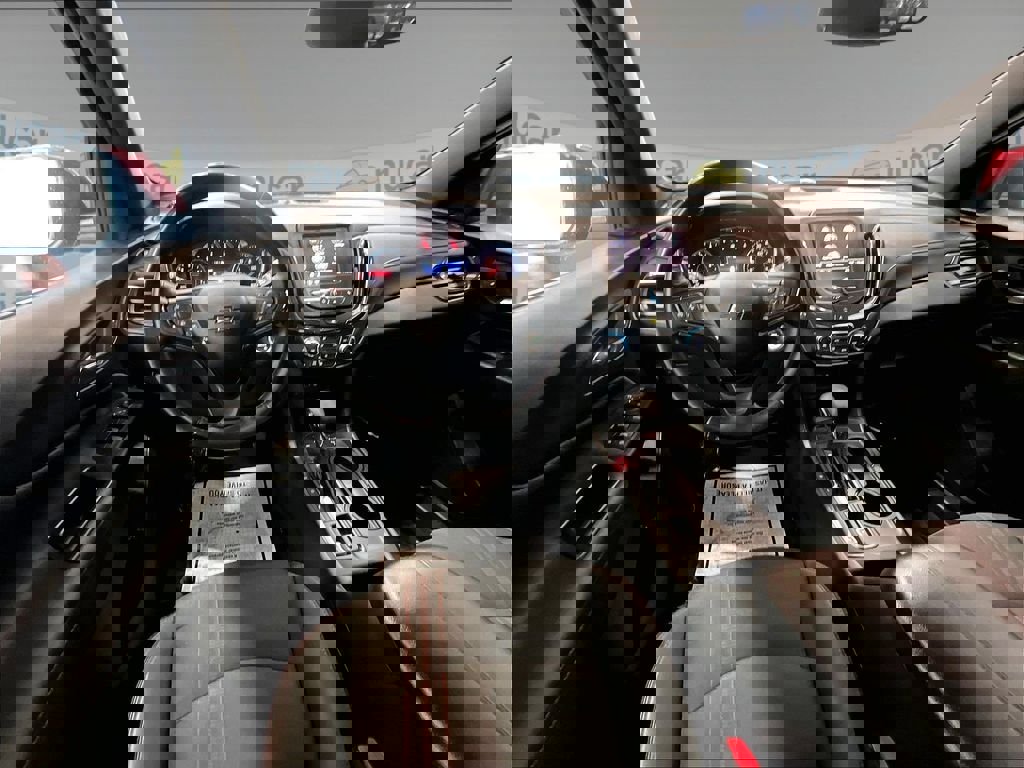 Used 2023 Chevrolet Equinox RS w/ LPO, Cargo Package image 18