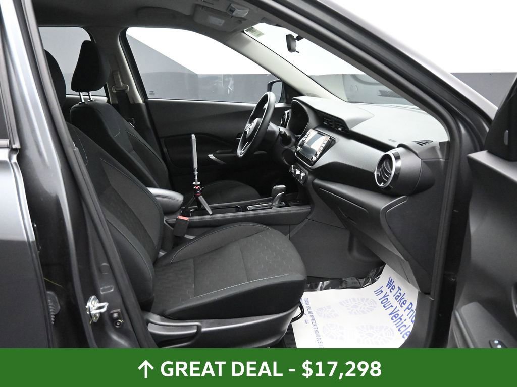 Used 2024 Nissan Kicks SV image 22