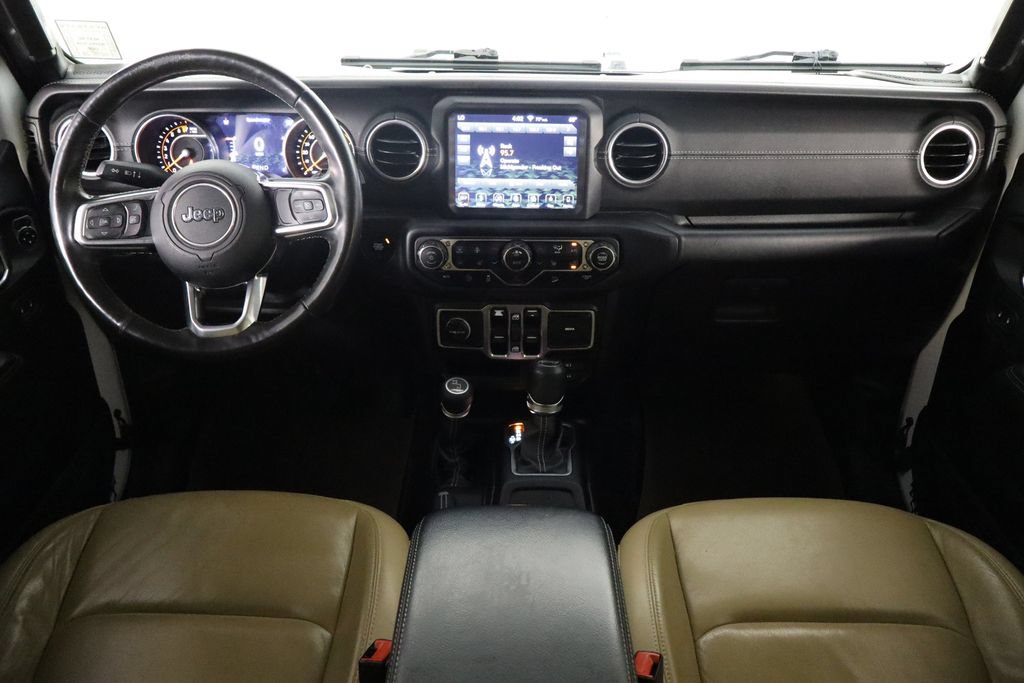 Used 2018 Jeep Wrangler Unlimited Sahara AWD/4WD image 13