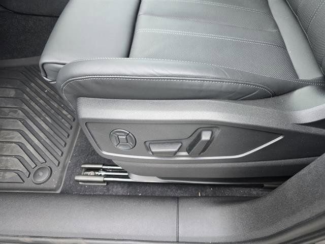 Used 2025 Audi Q5 Premium Plus w/ Premium Plus image 27