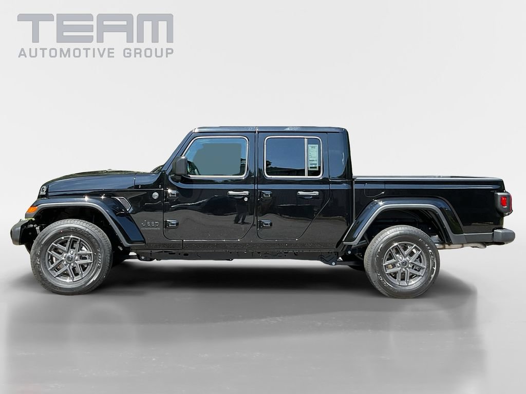 New 2025 Jeep Gladiator Sport AWD/4WD image 4