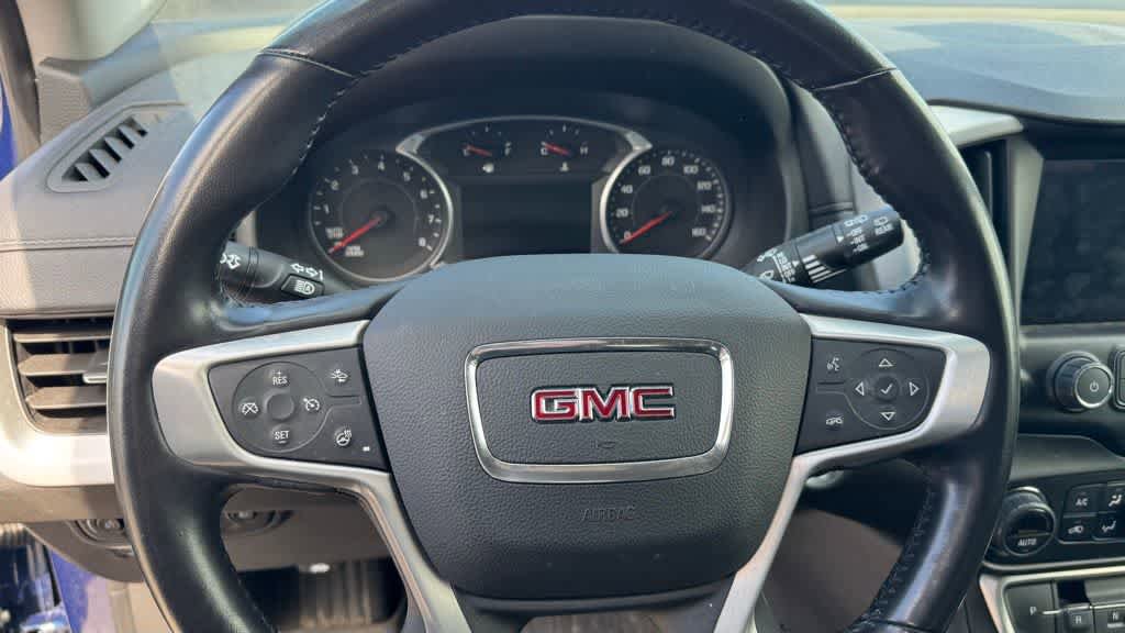 Used 2022 GMC Terrain SLT w/ LPO, Floor Liner Package image 21
