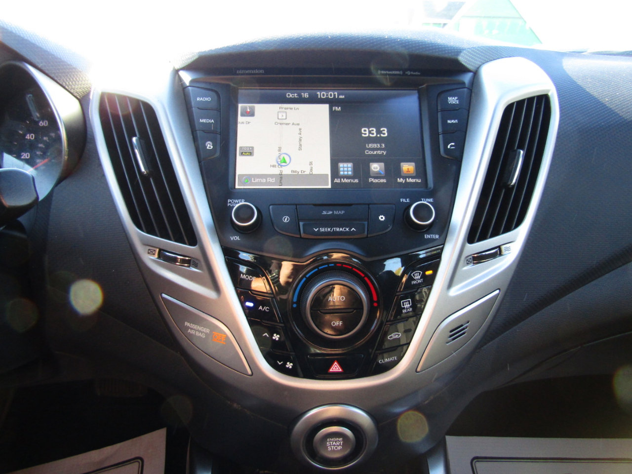 Used 2017 Hyundai Veloster Value Edition image 13