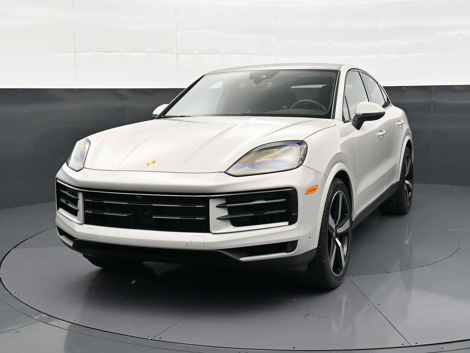 Certified 2026 Porsche Cayenne Coupe AWD/4WD image 30