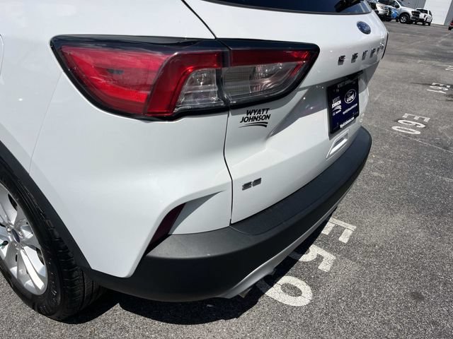 Used 2020 Ford Escape SE FWD image 12