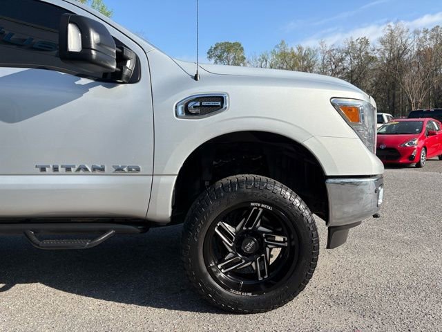 Used 2019 Nissan Titan SV w/ SV Convenience Package image 32