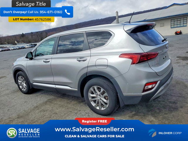 Used 2020 Hyundai Santa Fe SE AWD/4WD image 3