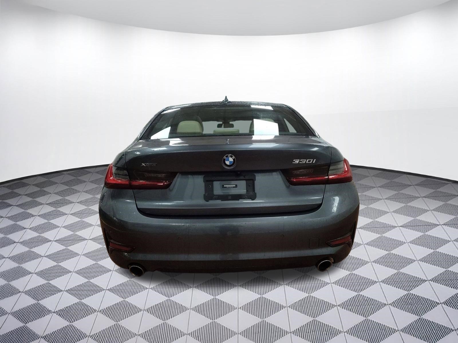 Used 2022 BMW 330i xDrive Sedan w/ Driving Assistance Package image 8