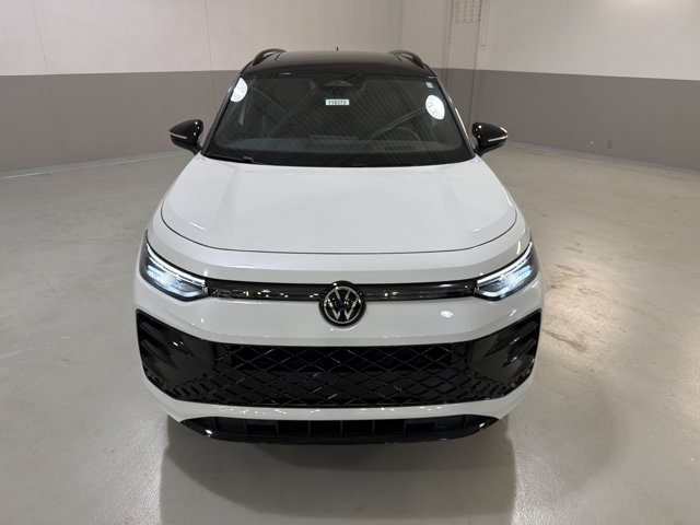 New 2026 Volkswagen Tiguan SE R-Line AWD/4WD image 3