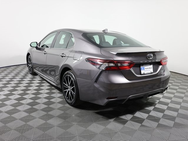 Used 2024 Toyota Camry SE image 7