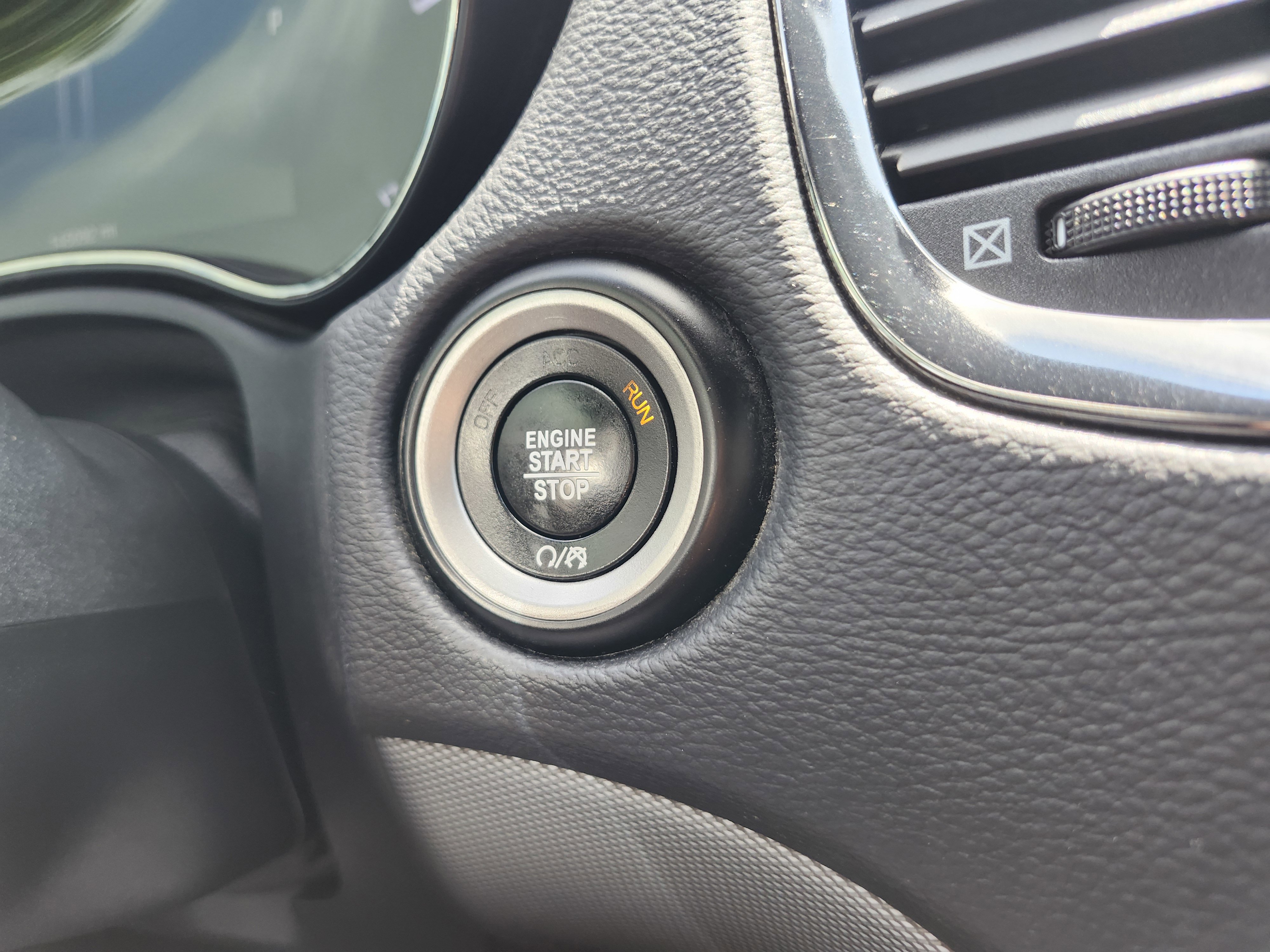 Used 2018 Dodge Durango GT w/ Premium Group AWD/4WD image 9