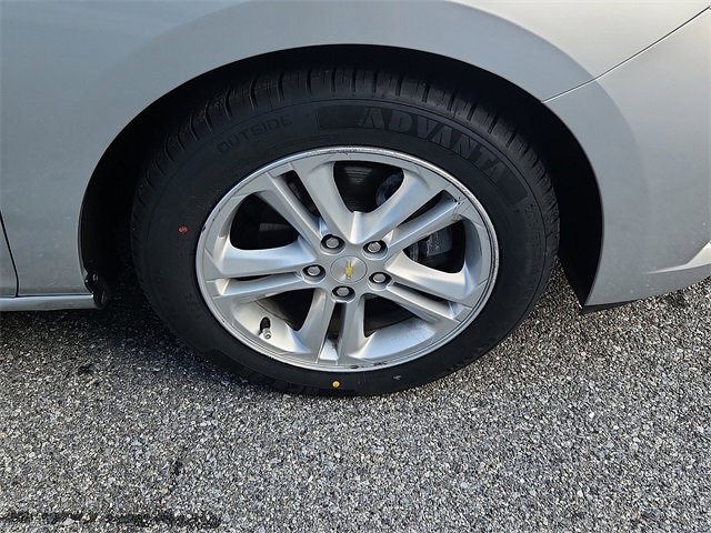 Used 2018 Chevrolet Cruze LT w/ Convenience Package image 8