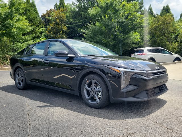 New 2026 Kia K4 FWD image 3