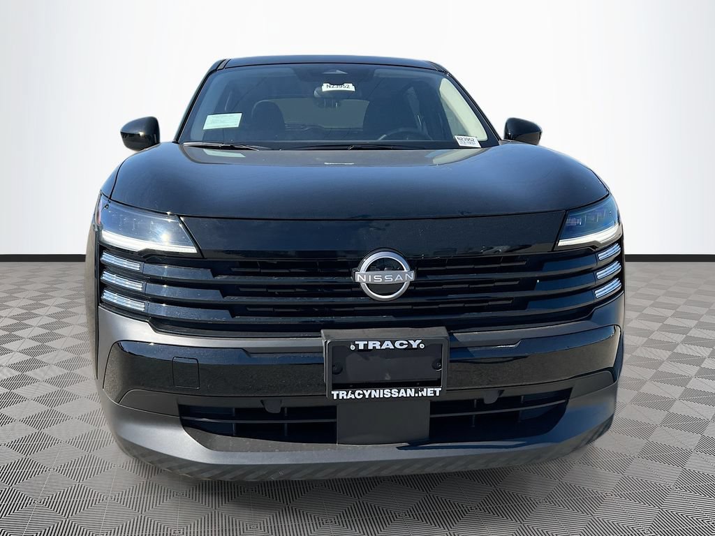 Used 2025 Nissan Kicks SV AWD/4WD image 2