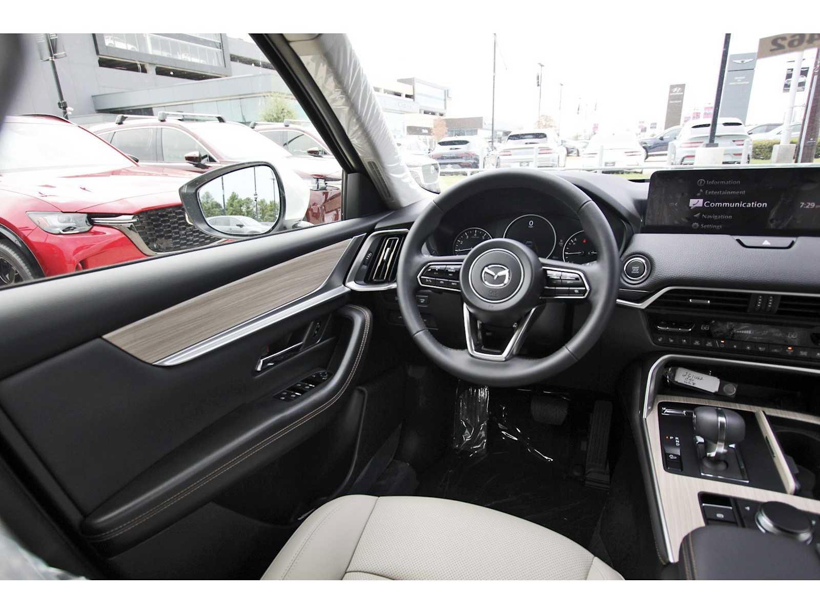 New 2026 MAZDA CX-90 3.3 Turbo w/ Preferred Package AWD/4WD image 4