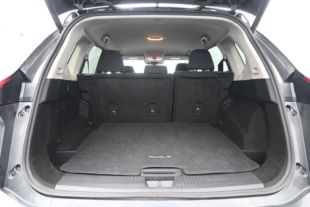 Used 2025 Nissan Rogue SV AWD/4WD image 27