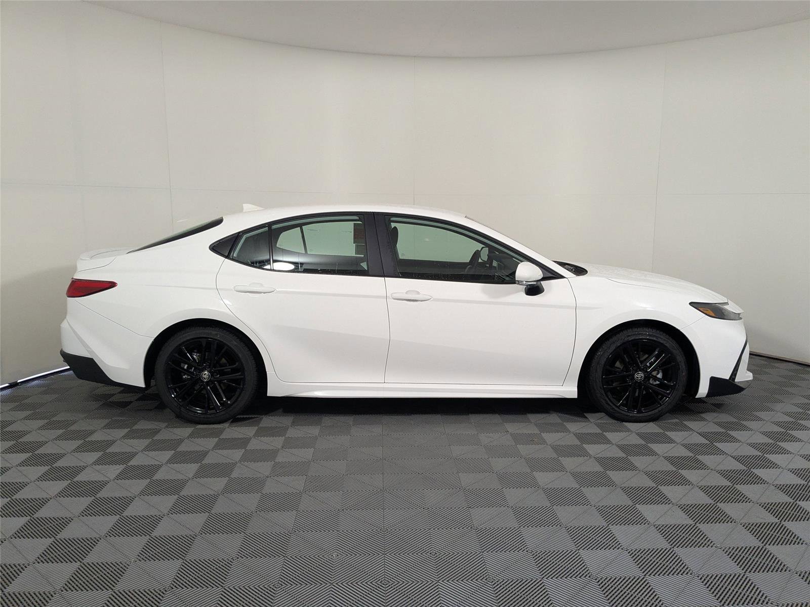 New 2026 Toyota Camry SE image 21