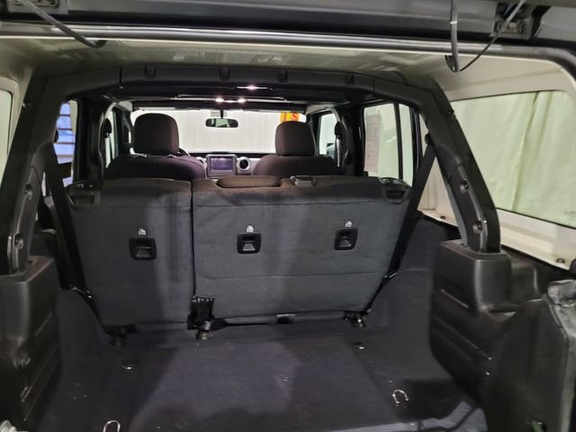 Used 2021 Jeep Wrangler Unlimited Sahara w/ Cold Weather Group image 50