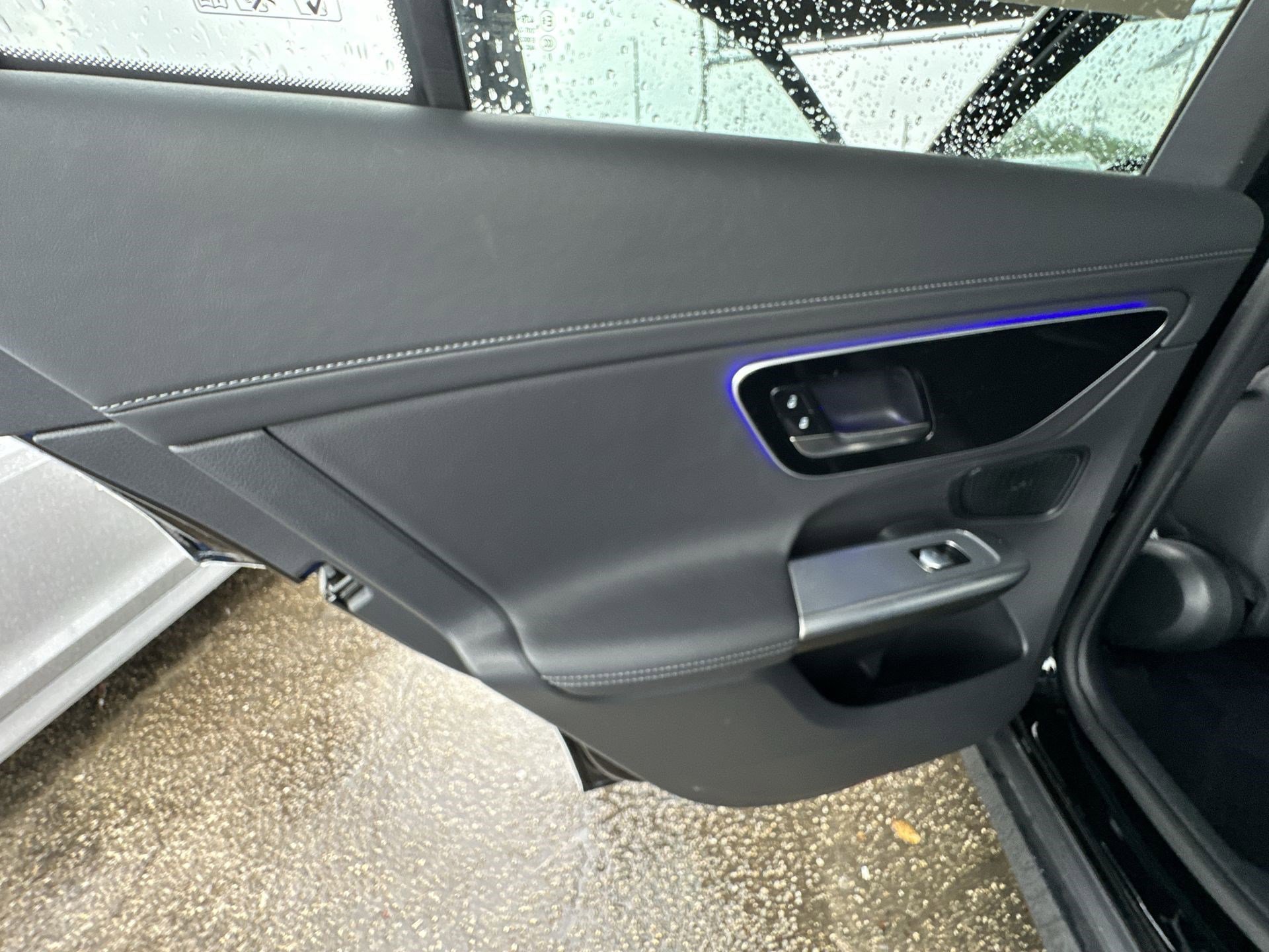 Used 2024 Mercedes-Benz GLC 300 image 30