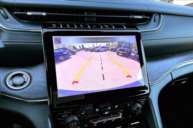 New 2025 Jeep Grand Cherokee Overland image 21