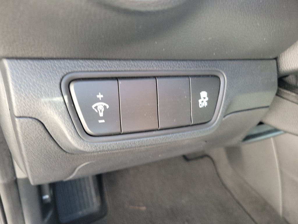 Certified 2024 Kia Forte LXS FWD image 18