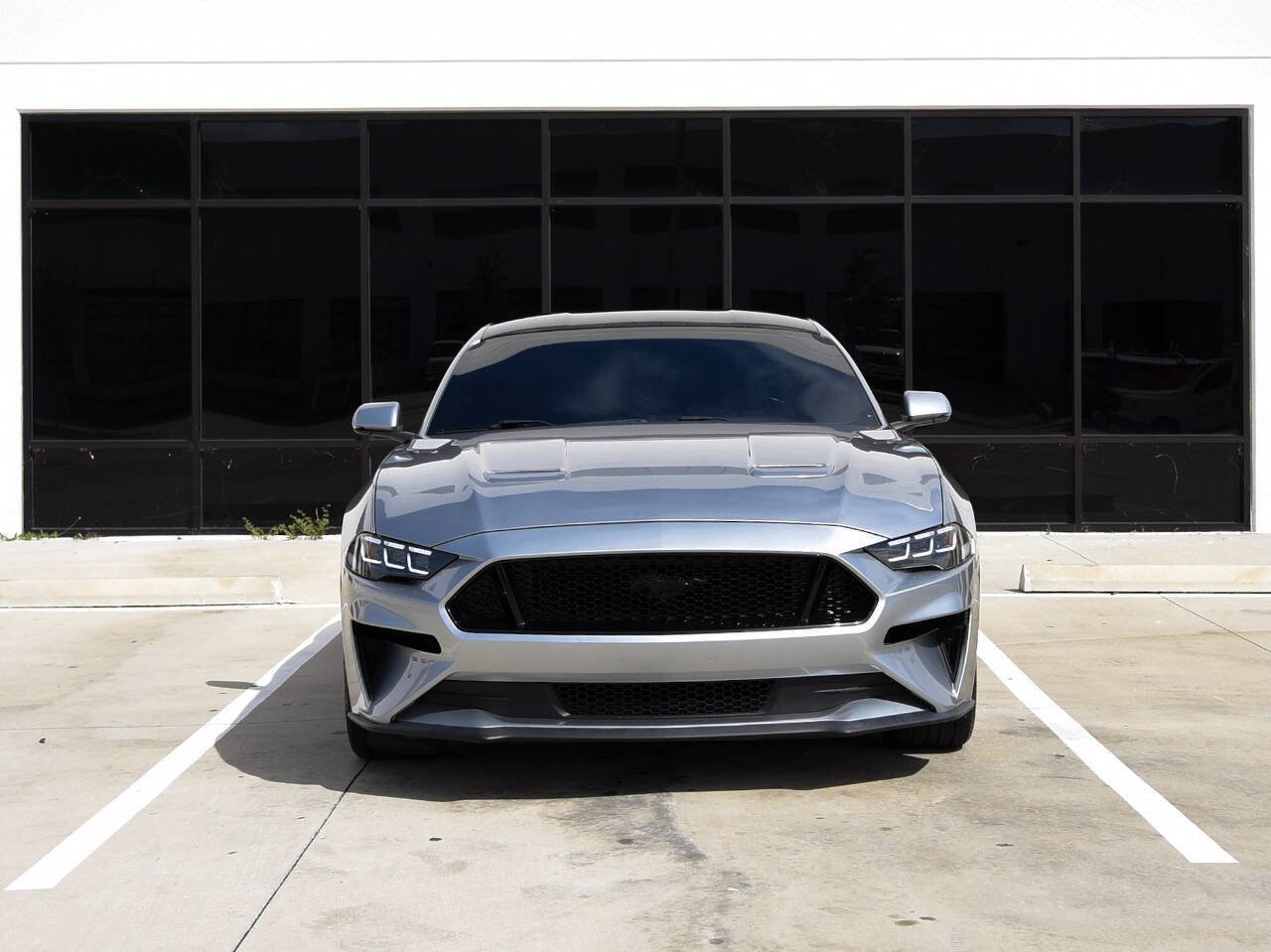 Used 2020 Ford Mustang GT Premium w/ Equipment Group 401A image 3