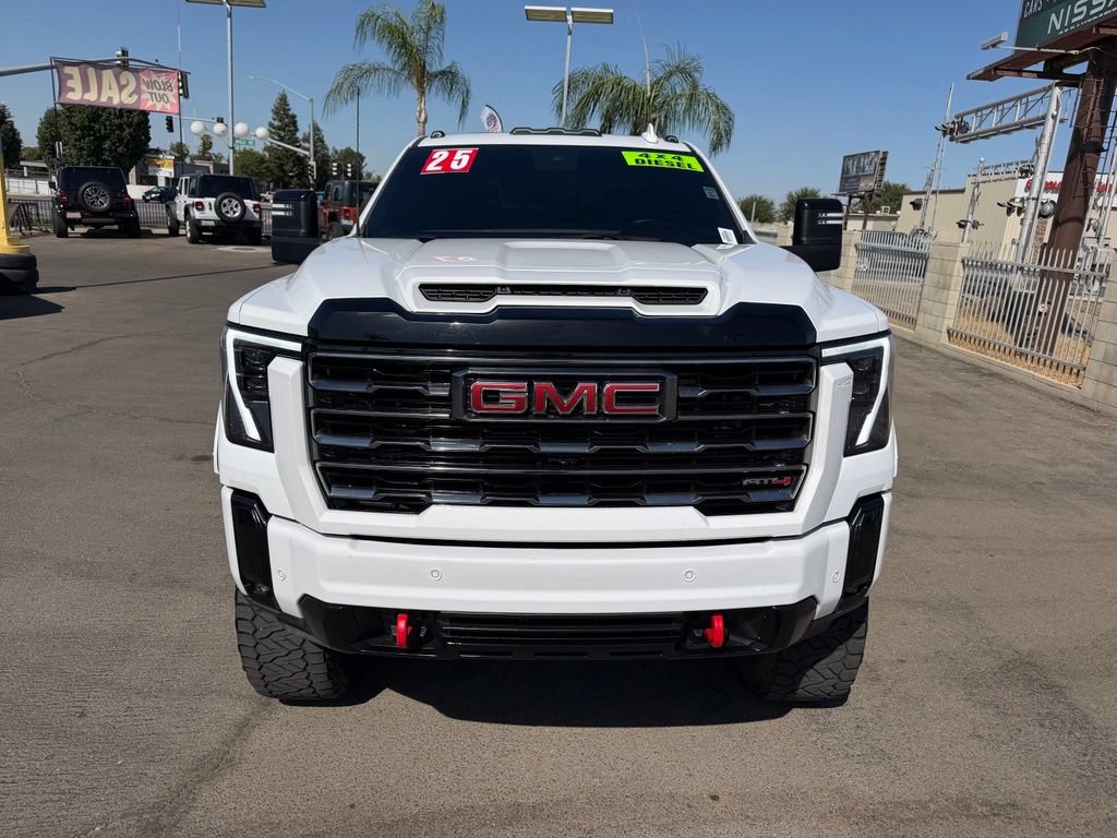Used 2025 GMC Sierra 2500 AT4 w/ AT4 Premium Plus Package AWD/4WD image 2