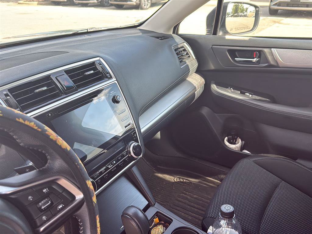 Used 2019 Subaru Outback 2.5i Premium AWD/4WD image 17