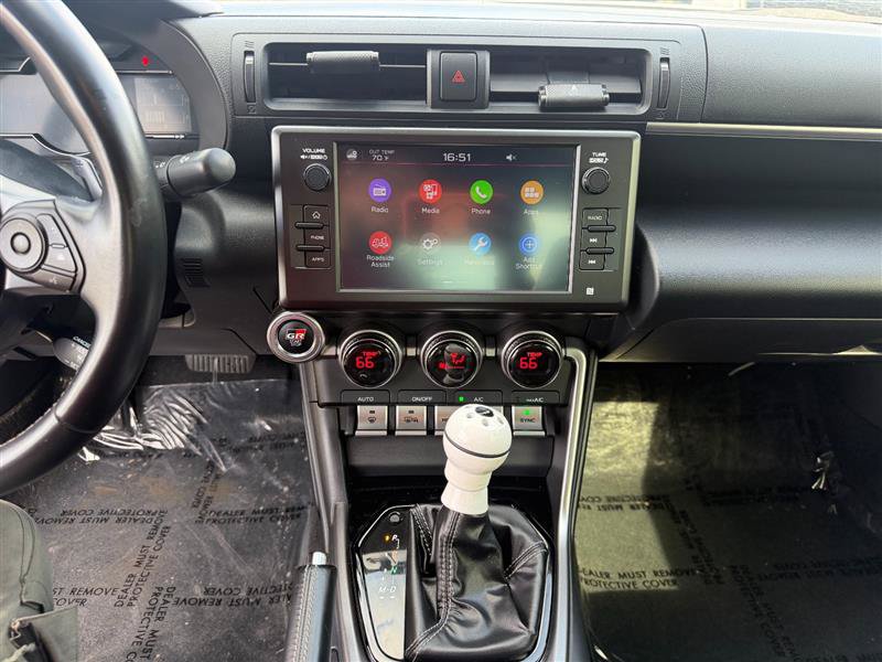 Used 2024 Toyota GR86 RWD image 15