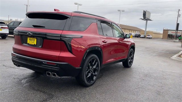 Used 2024 Chevrolet Traverse RS image 9