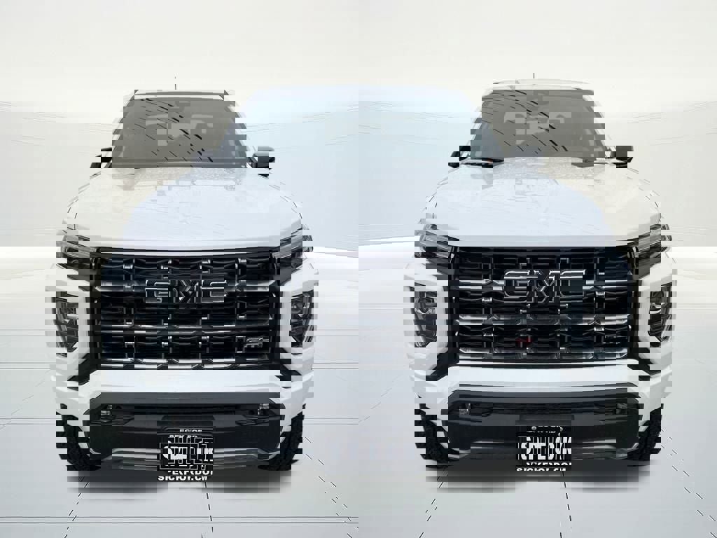 Used 2025 GMC Canyon AT4 w/ Nightfall Edition image 7