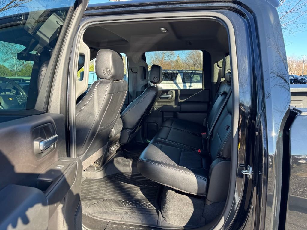 Used 2020 Chevrolet Silverado 2500 LT w/ Convenience Package image 18