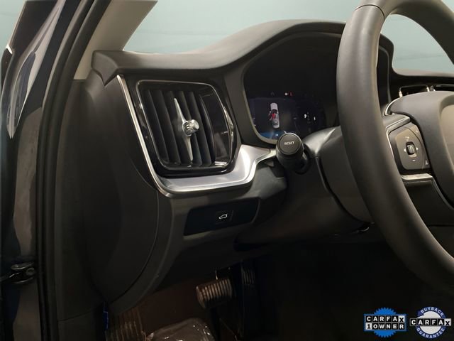 Used 2025 Volvo S60 B5 Core image 33