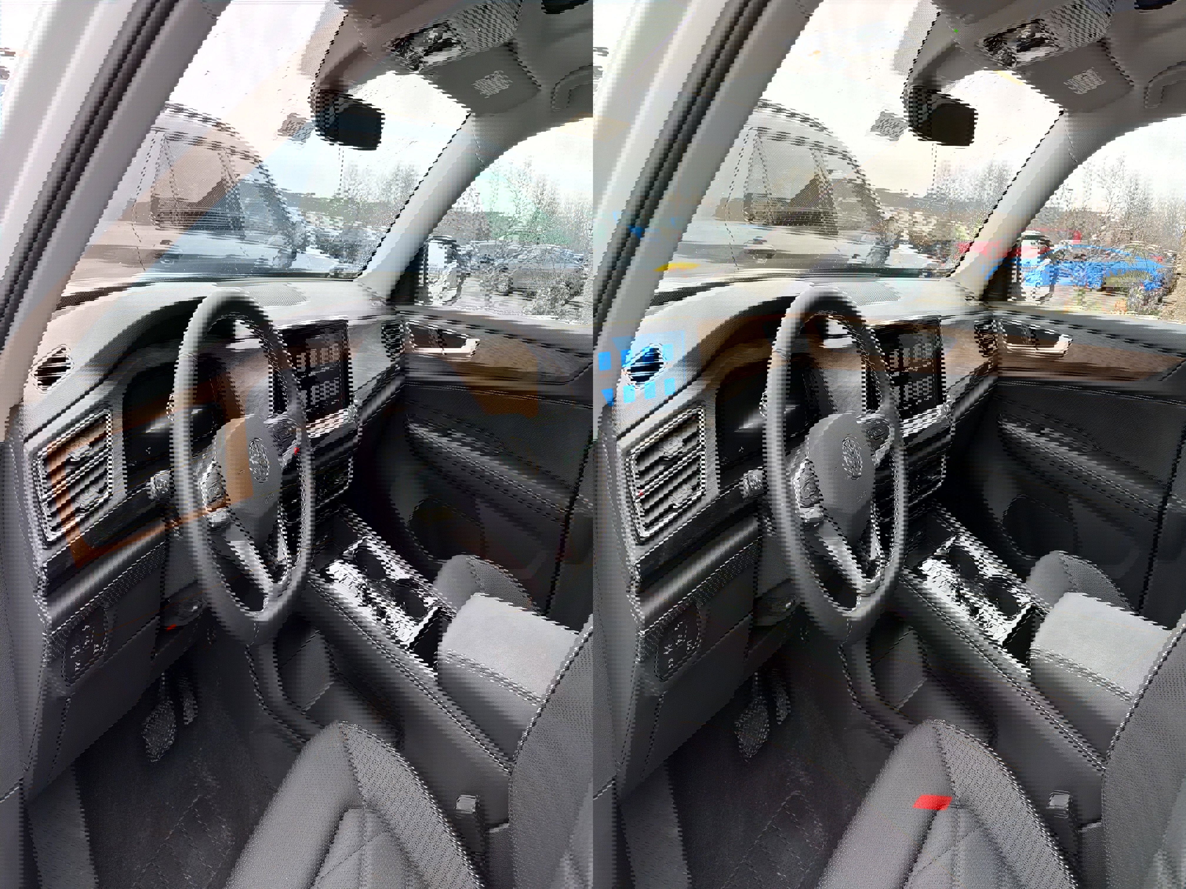 Used 2025 Volkswagen Atlas SE w/ Panoramic Sunroof Package image 8