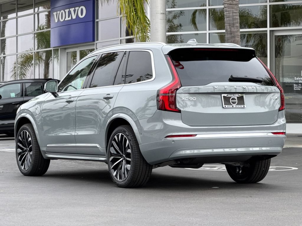 New 2026 Volvo XC90 T8 Plus w/ Protection Package AWD/4WD image 3