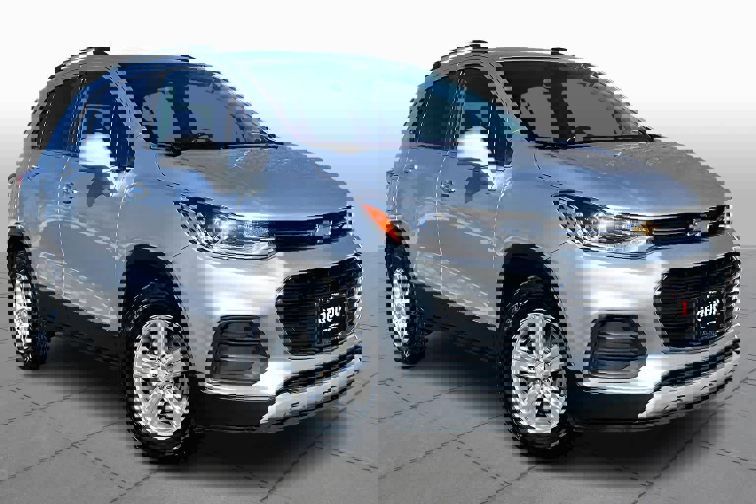 Used 2019 Chevrolet Trax LT w/ LT Convenience Package image 3