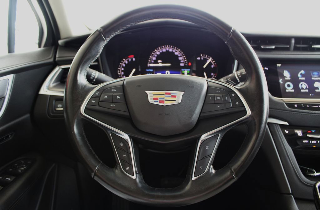 Used 2019 Cadillac XT5 Luxury image 26