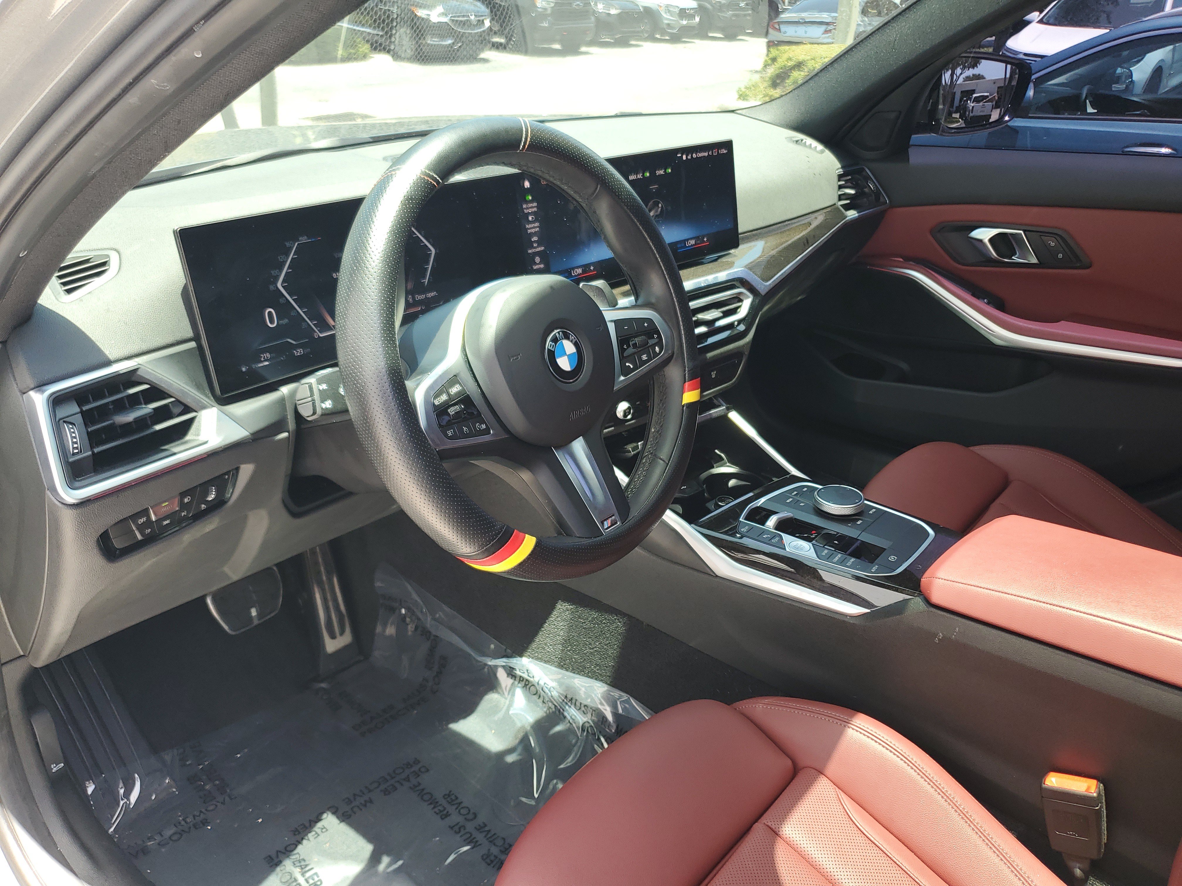Used 2024 BMW 330i Sedan w/ M Sport Package RWD image 21
