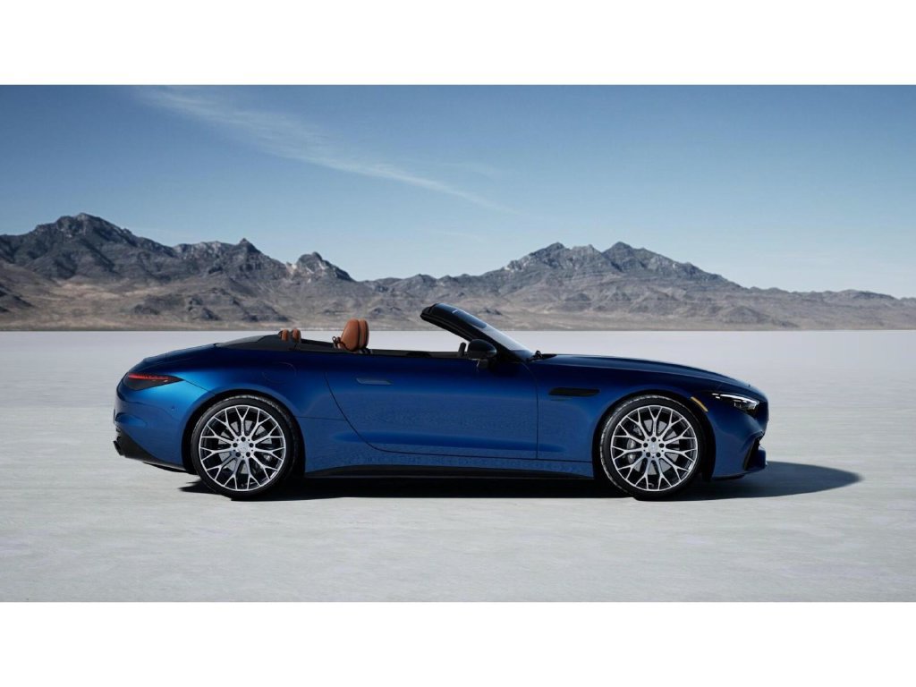 New 2027 Mercedes-Benz SL 43 AMG image 2