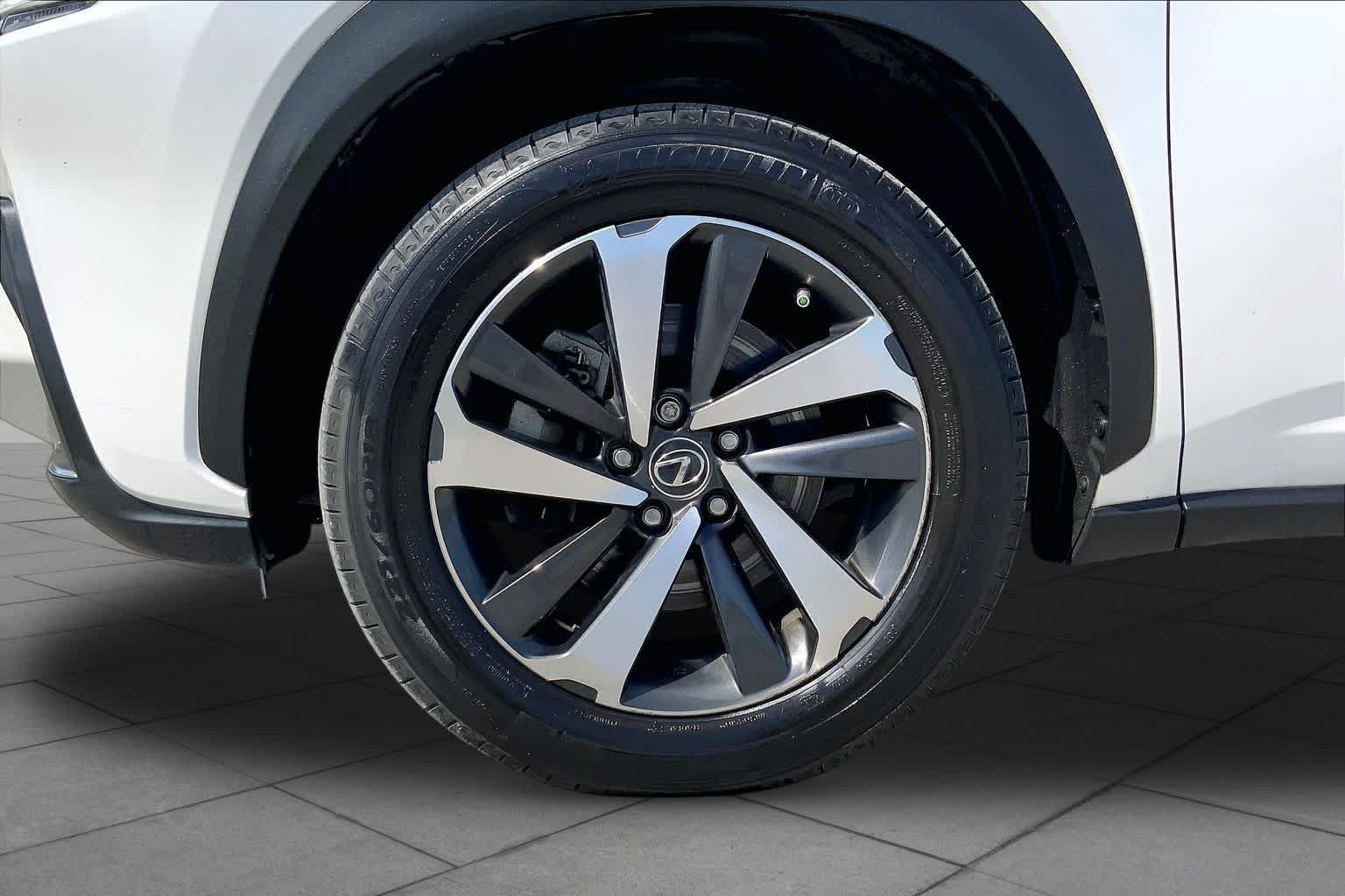 Used 2018 Lexus NX 300 FWD w/ Premium Package image 11