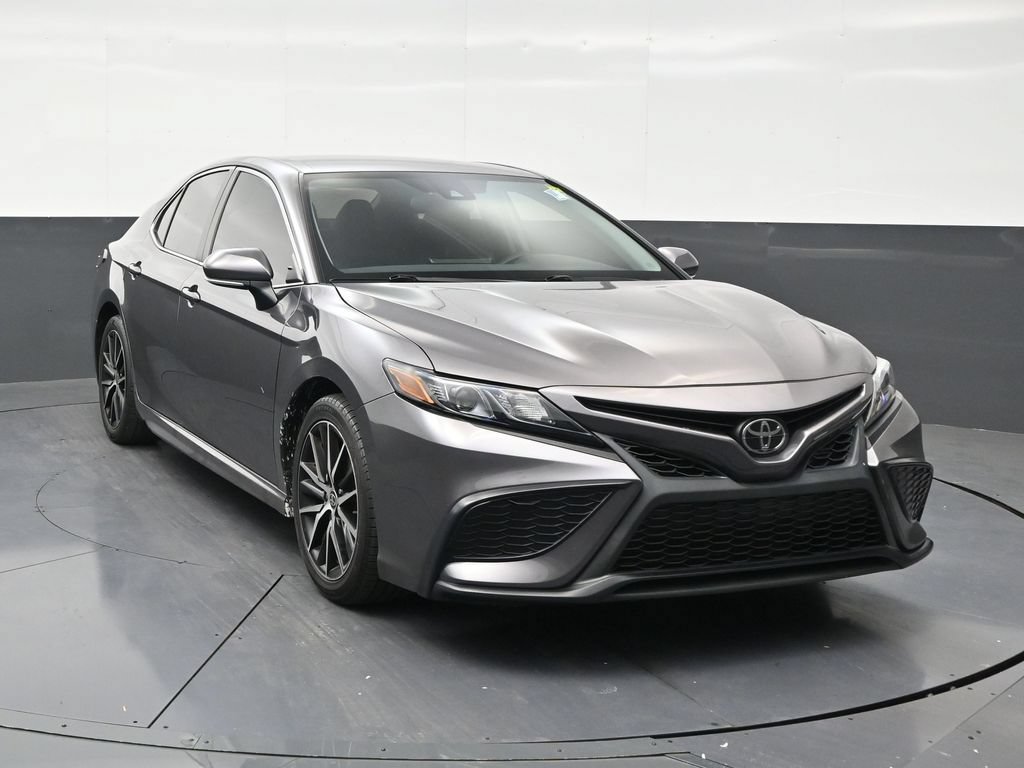 Used 2023 Toyota Camry SE w/ Convenience Package FWD image 7