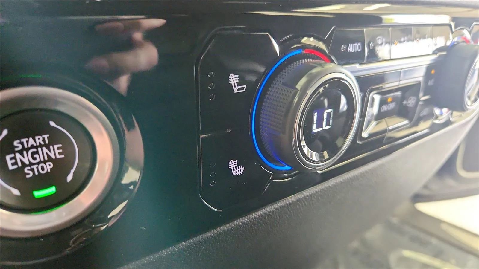 Used 2023 Chevrolet Silverado 1500 LT image 26